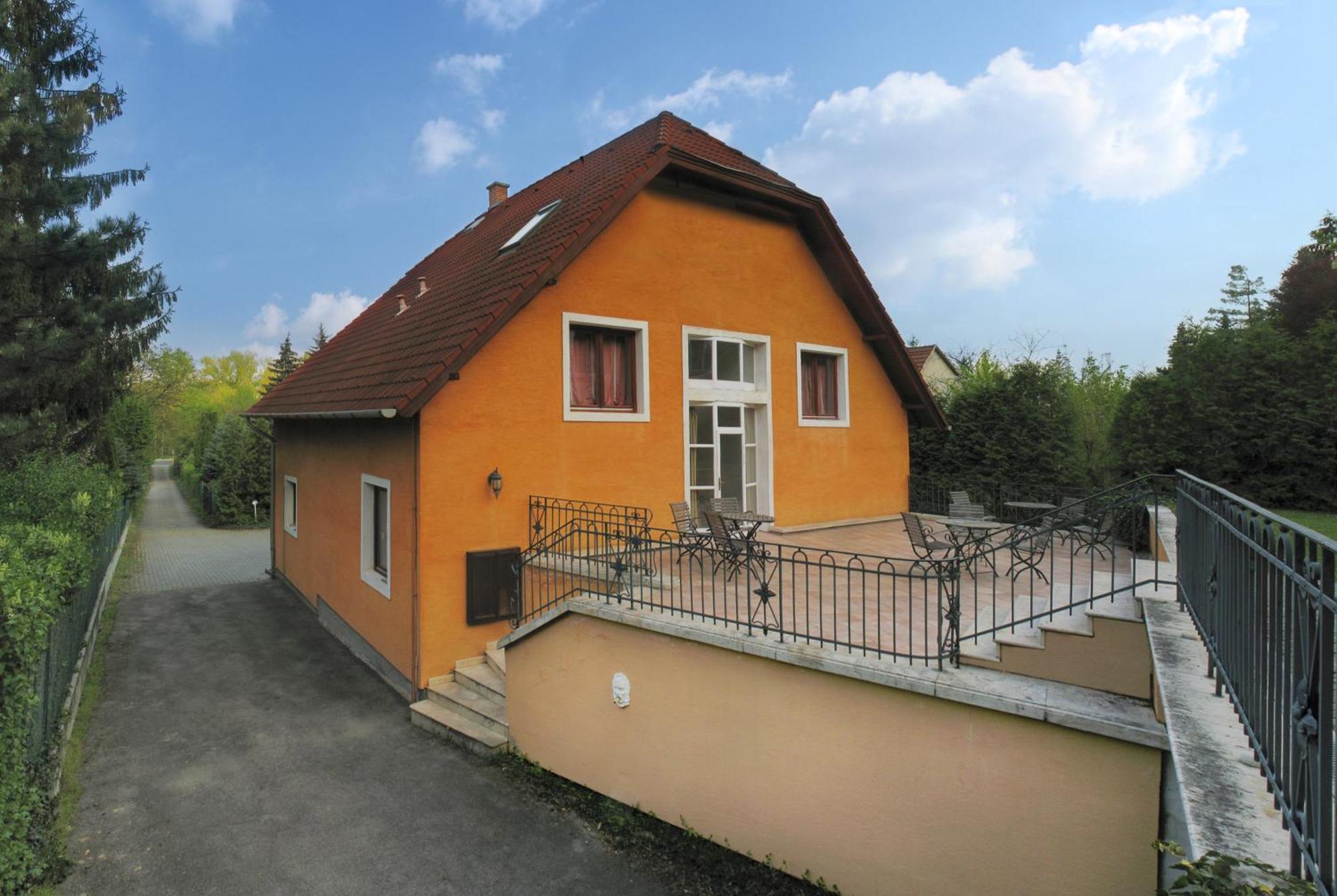 Nr 100 Szentendre Hotel Panzio Szolgaltatasok מראה חיצוני תמונה
